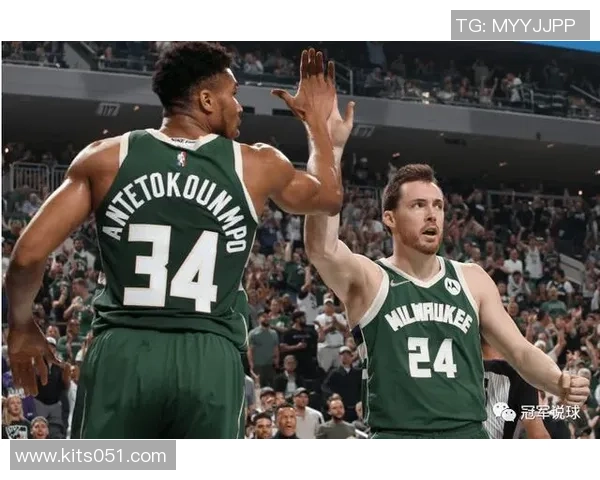 2008年NBA季后赛篮网与雄鹿激战回顾：经典对决与球星风采展现