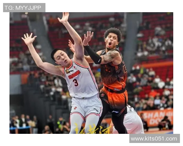 2012年CBA季后赛广东队与山东队激战回顾与精彩瞬间分析